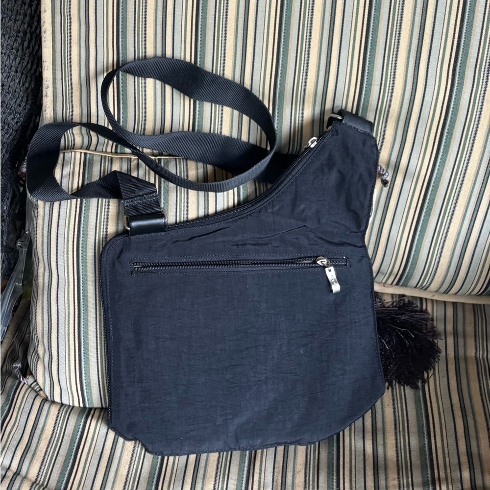 Baggallini Black Crossbody Bag with Durable Design - Picture 3 of 5